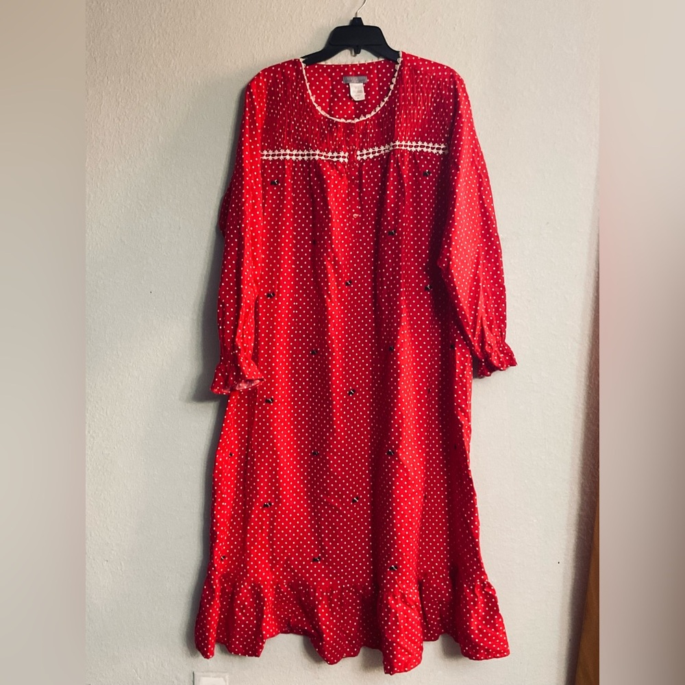 Laura Scott Red Polka Dot Nightgown